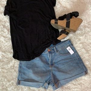 NWT Old Navy light wash Denim shorts